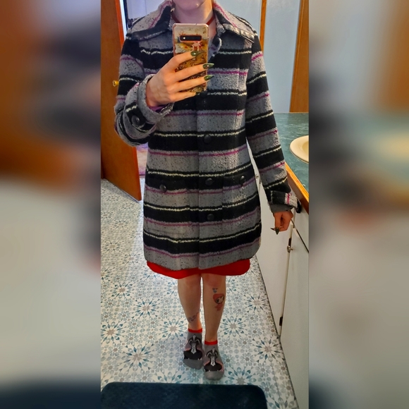 Grey and black woolen winter coat - Picture 1 of 4